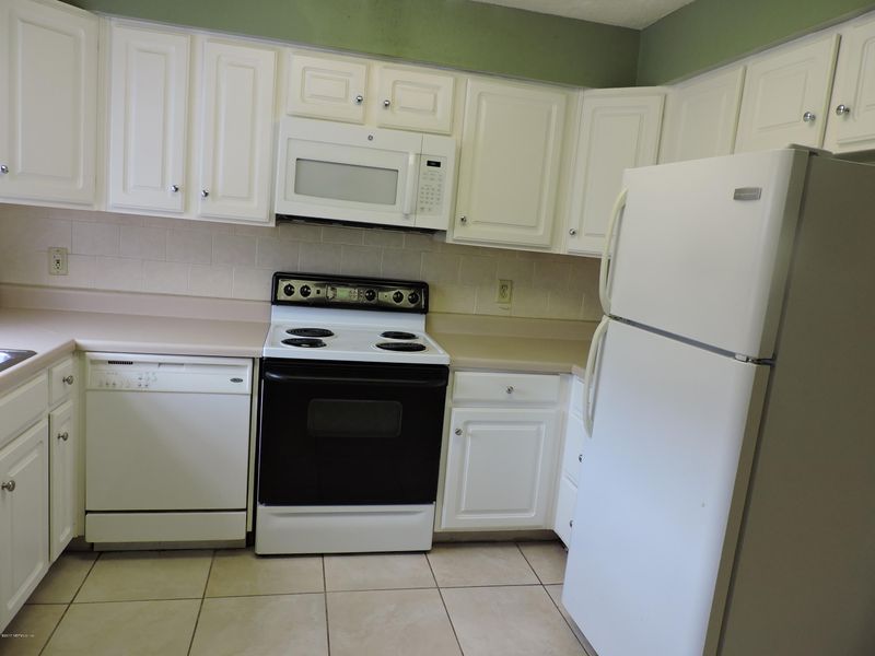 4915 Baymeadows Rd #13H, Jacksonville, FL 32217