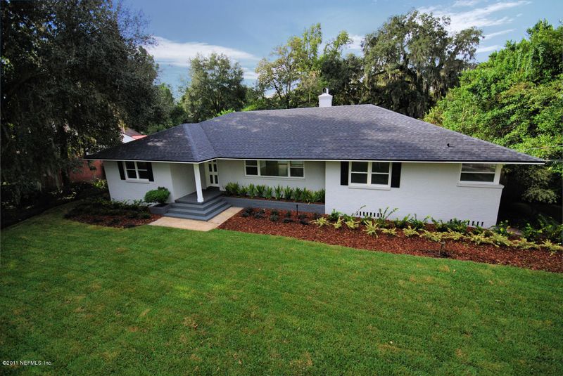 4916 Glade Hill St, Jacksonville, FL 32207