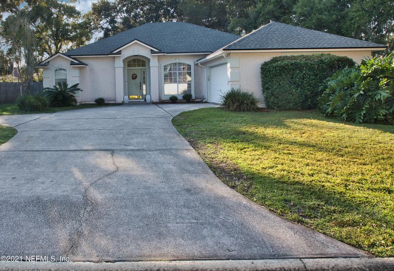 492 Summit Dr, Orange Park, FL 32073