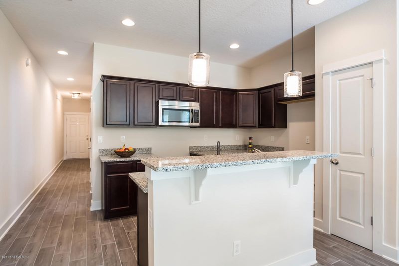 494 11th Ave S, Jacksonville Beach, FL 32250