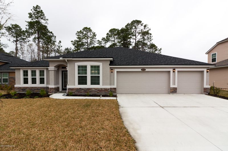 4945 Ballastone Dr, Jacksonville, FL 32257