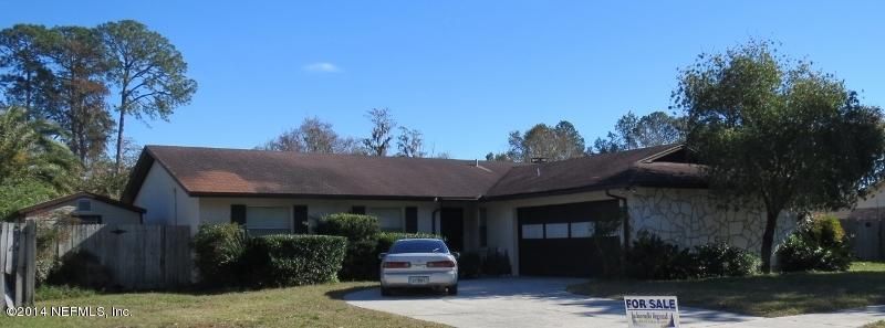 4949 Pine Cone Ct, Jacksonville, FL 32210