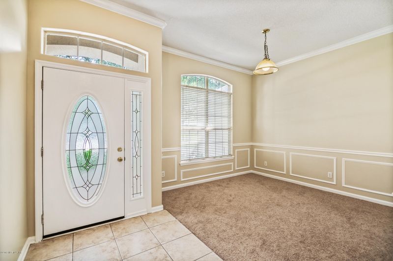 4958 Frost Lake Dr, Jacksonville, FL 32258