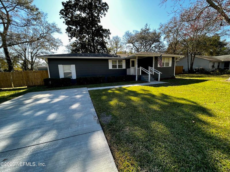 4970 Tan St, Jacksonville, FL 32258
