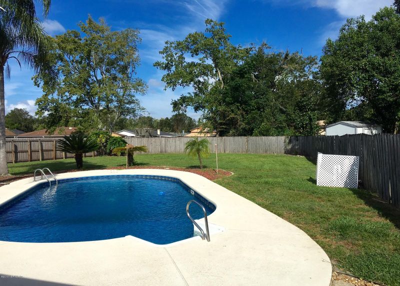 4975 Rathbone Dr, Jacksonville, FL 32257