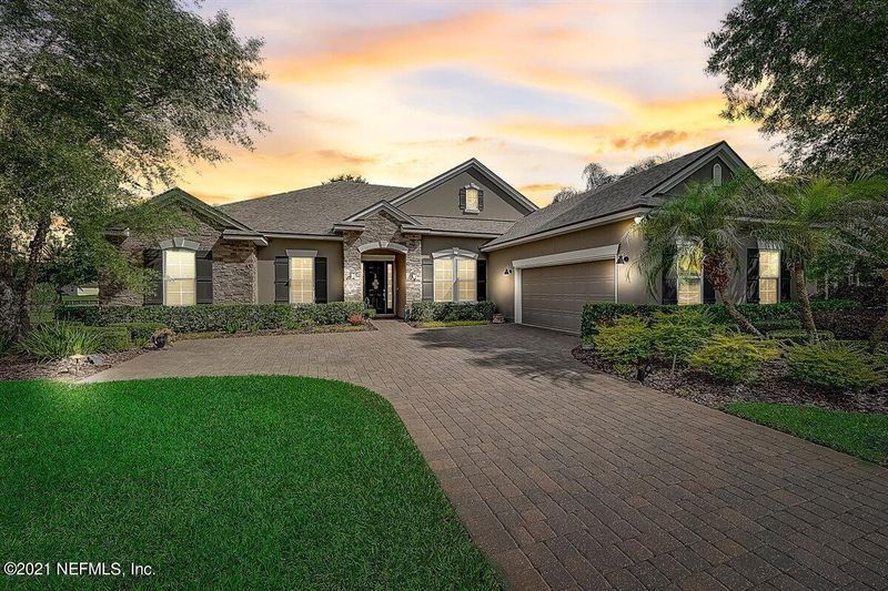 4980 Blackhawk Dr, St Johns, FL 32259