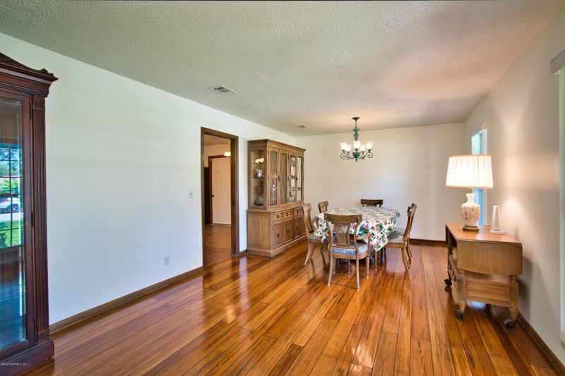 4985 Rathbone Dr, Jacksonville, FL 32257