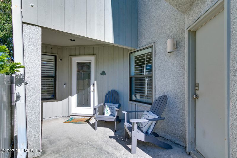 499 Selva Lakes Cir, Atlantic Beach, FL 32233