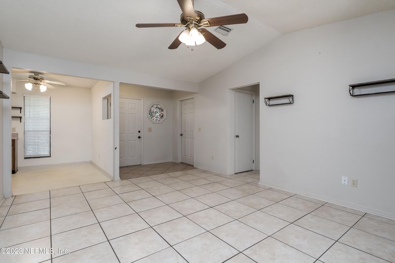 4998 Azure St, Jacksonville, FL 32258