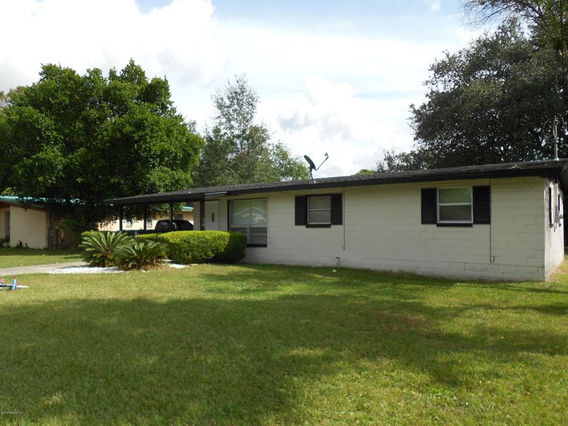 500 Brighton Ave, Orange Park, FL 32073