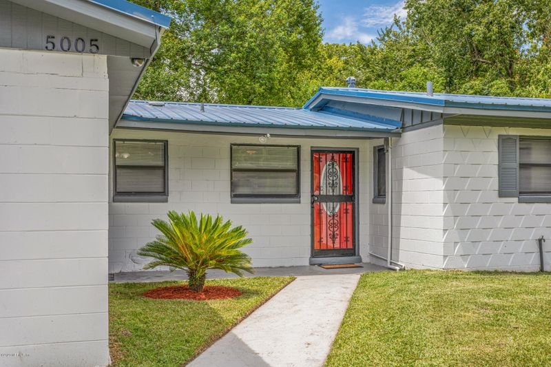 5005 Dallen Lea Dr, Jacksonville, FL 32208
