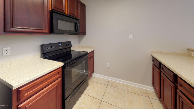 5006 Key Lime Dr #303, Jacksonville, FL 32256