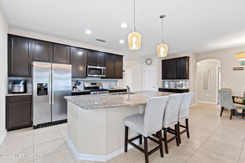 5006 Redford Manor Dr, Jacksonville, FL 32258