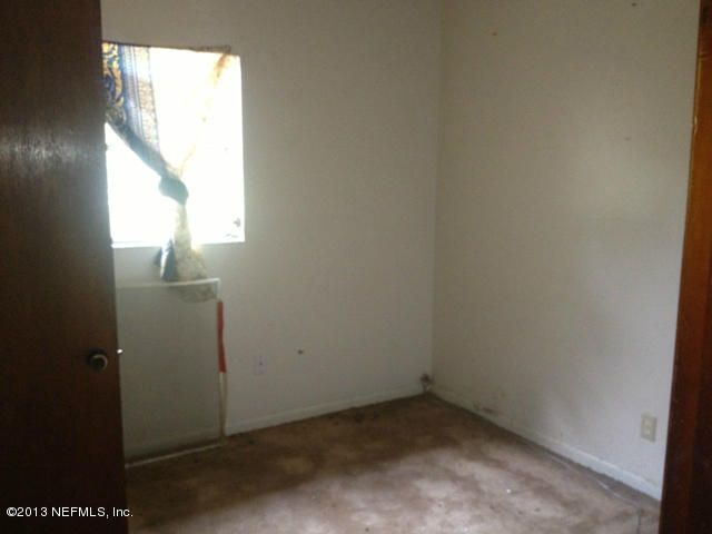 501 Brighton Ave, Orange Park, FL 32073