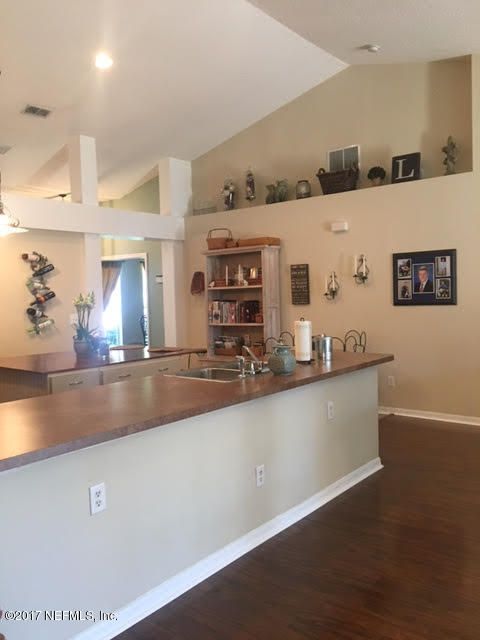 501 Tannerstone Ct, Orange Park, FL 32065