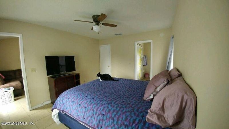 5037 Fulham Rd S, Jacksonville, FL 32244