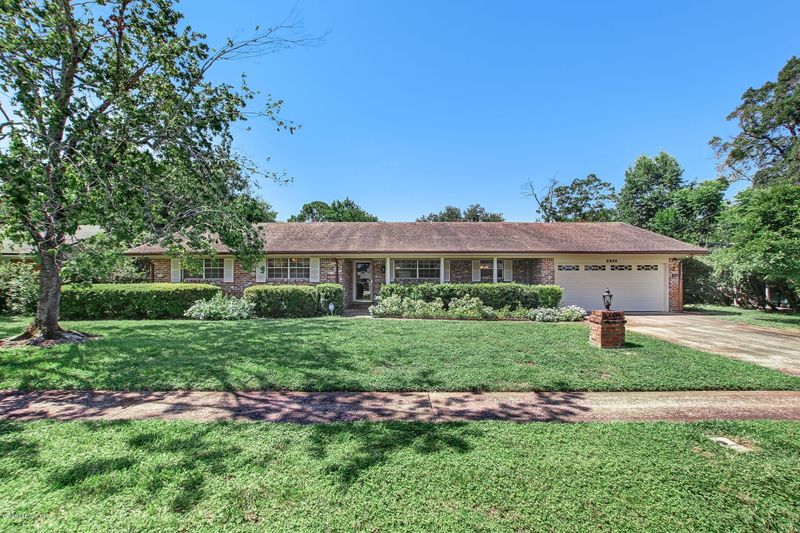 5038 Bradford Rd, Jacksonville, FL 32217