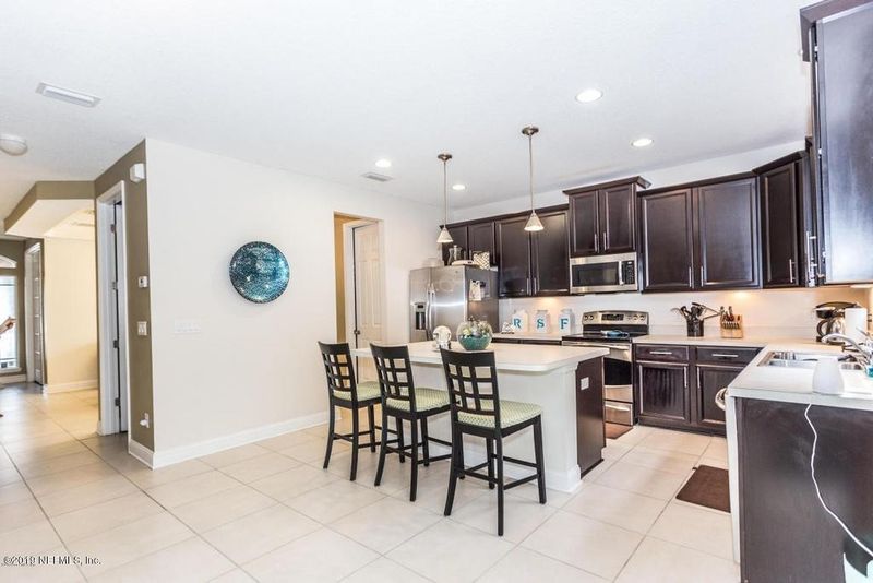 504 Pinehollow Ct, St Johns, FL 32259