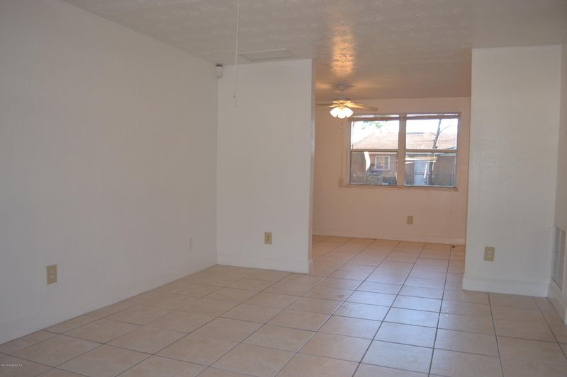 5040 Arrowsmith Rd, Jacksonville, FL 32208
