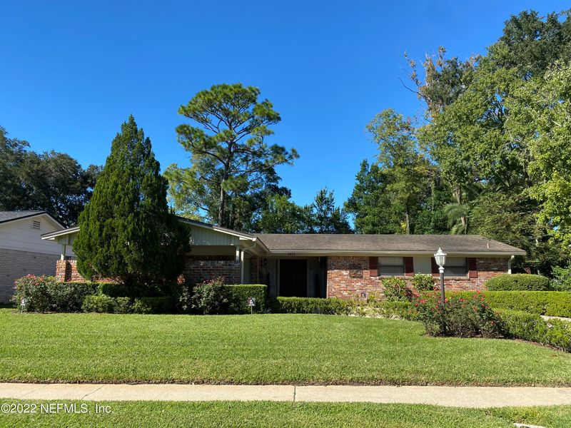 5055 Winchester Dr, Jacksonville, FL 32217