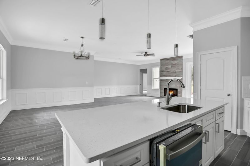 5071 Azure St, Jacksonville, FL 32258