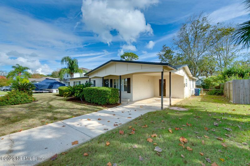 509 Oceanwood Dr, Neptune Beach, FL 32266