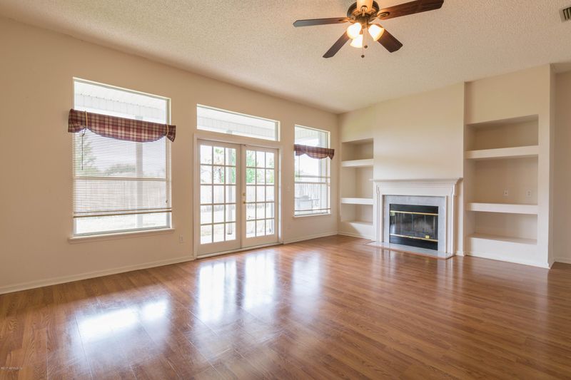 509 Thornberry Rd, Orange Park, FL 32073