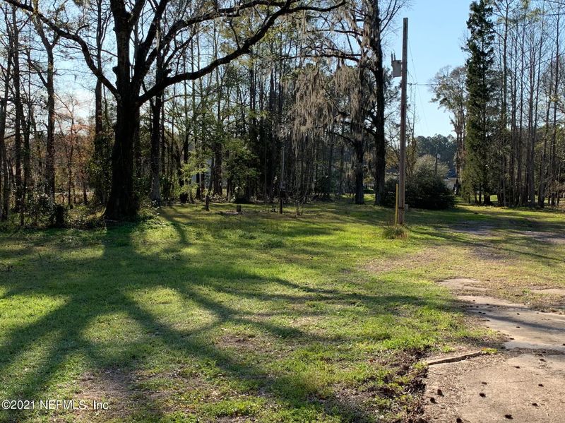 51 Knight Boxx Rd, Orange Park, FL 32065