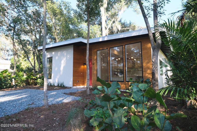 51 S Whitney St, St Augustine, FL 32084
