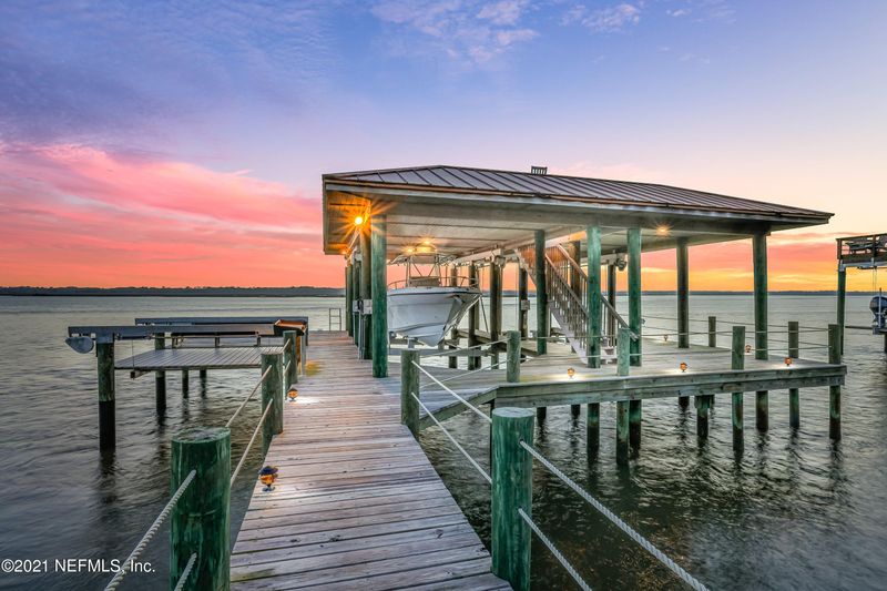 510 1st St, St Augustine, FL 32084