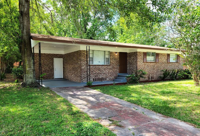 5104 Grann Lloyd Dr, Jacksonville, FL 32209