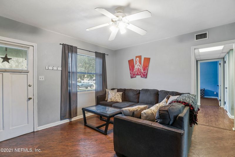 5111 Corsair Ave, Jacksonville, FL 32244