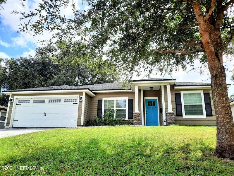 5112 Damascus Rd N, Jacksonville, FL 32207
