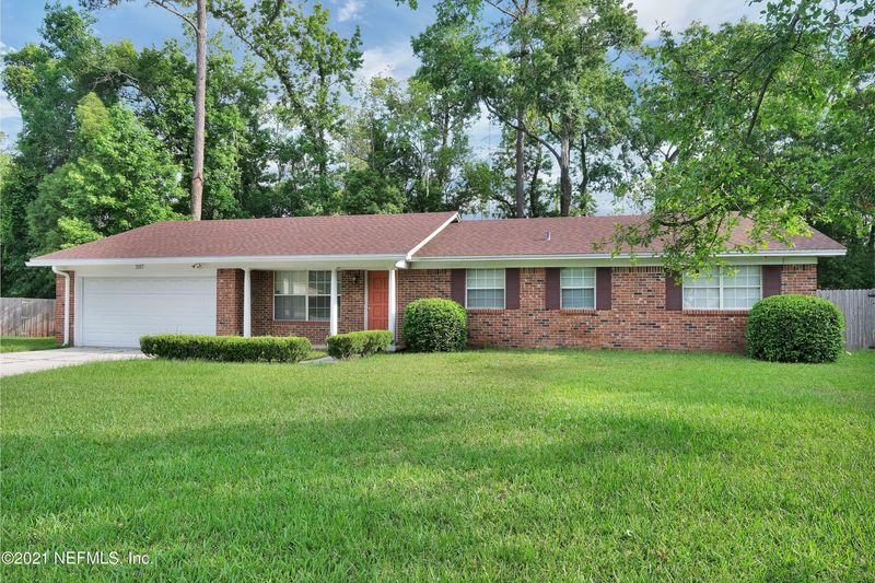 5117 Brompton Ct, Jacksonville, FL 32217