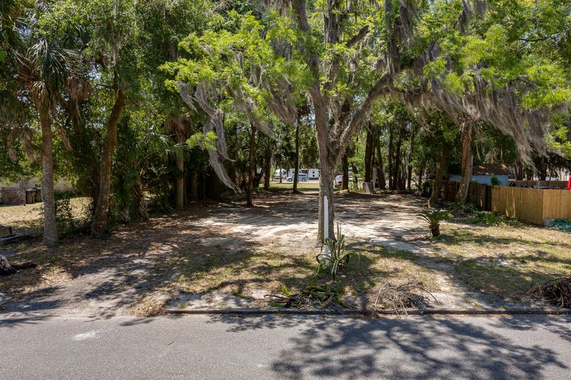 513 Palmer St, Green Cove Springs, FL 32043