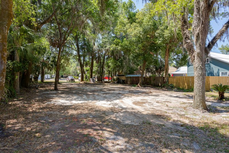 513 Palmer St, Green Cove Springs, FL 32043