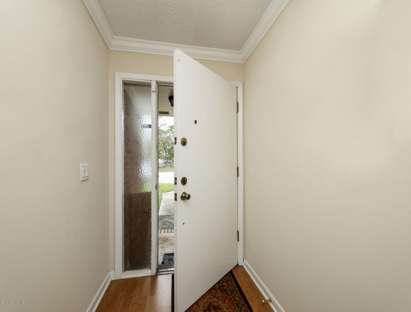 5132 Wales Ct, Jacksonville, FL 32217