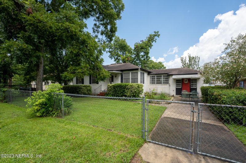 5135 Bragg Rd, Jacksonville, FL 32254