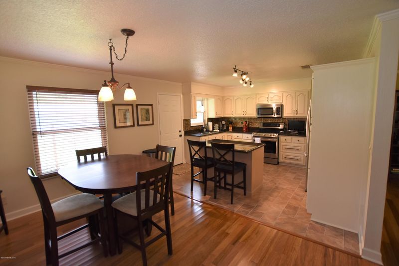 5139 Younis Rd, Jacksonville, FL 32218