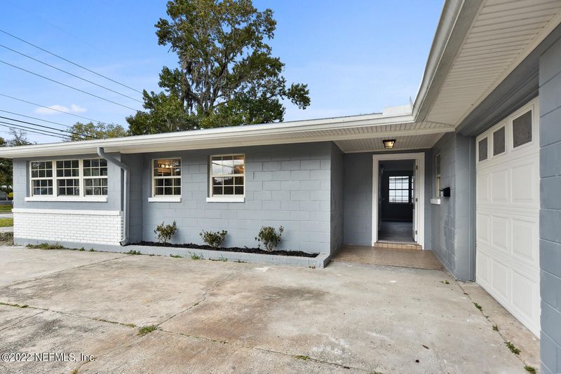 5147 Spring Glen Rd, Jacksonville, FL 32207
