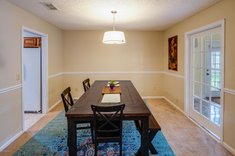 5157 Breezeway Ct, Jacksonville, FL 32258