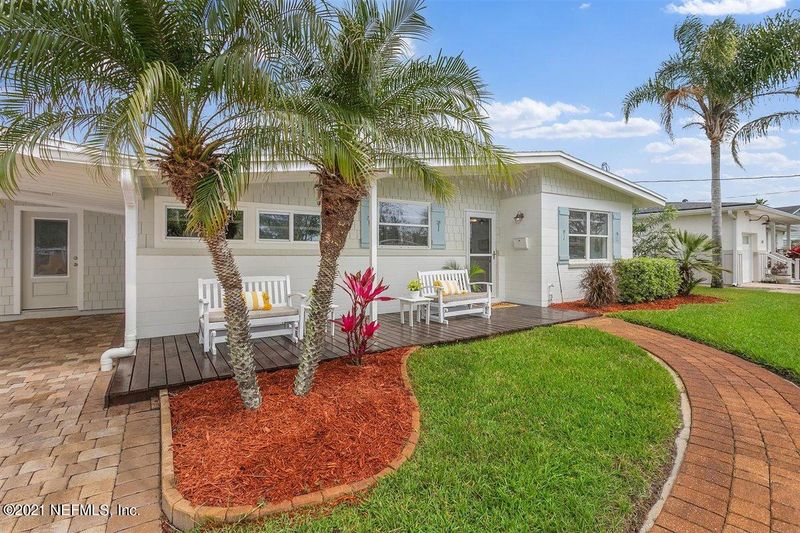 516 Oak St, Neptune Beach, FL 32266