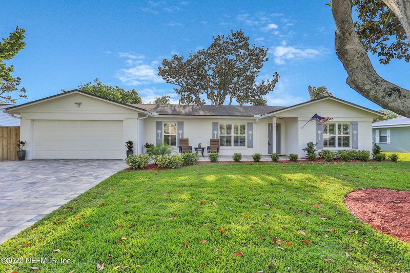 517 Magnolia St, Neptune Beach, FL 32266