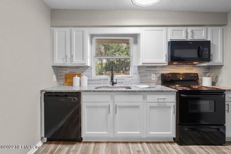 520 E 56th St, Jacksonville, FL 32208