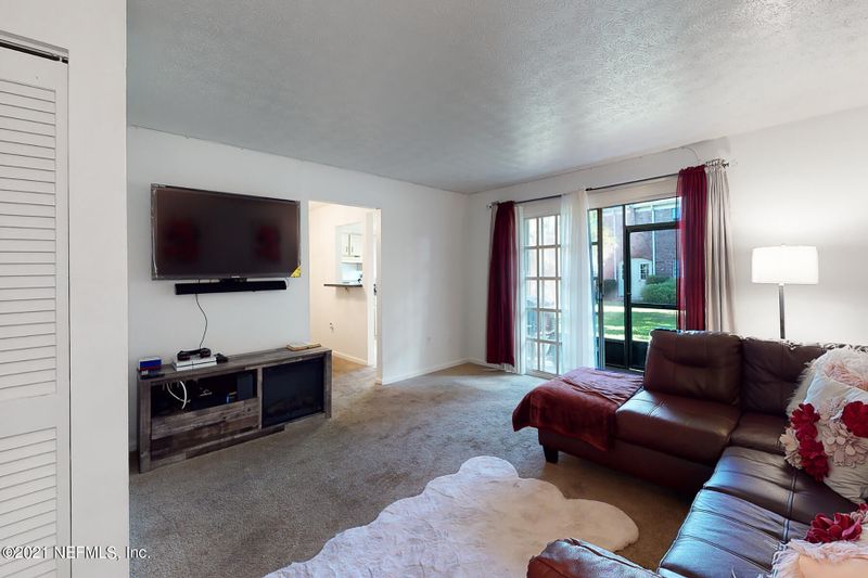 5201 Atlantic Blvd #1, Jacksonville, FL 32207