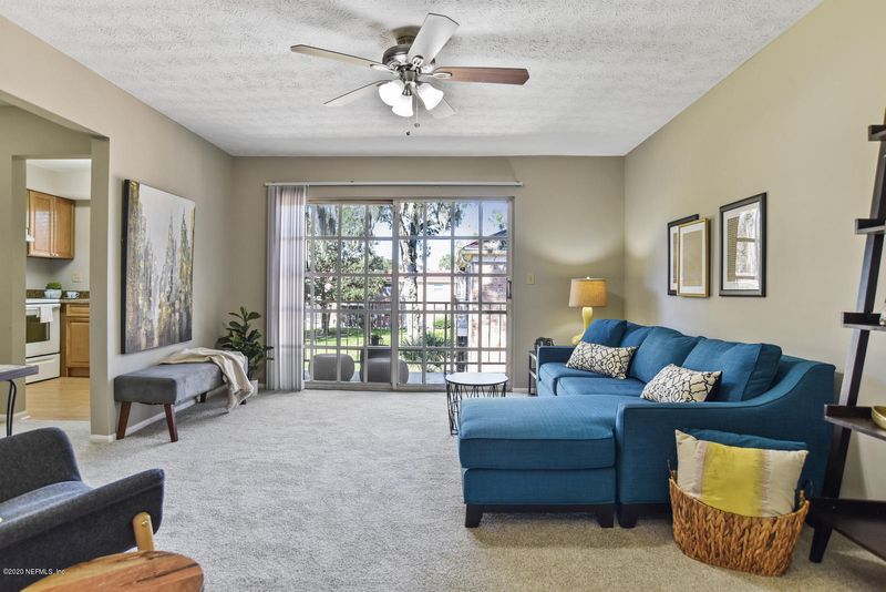 5201 Atlantic Blvd #214, Jacksonville, FL 32207