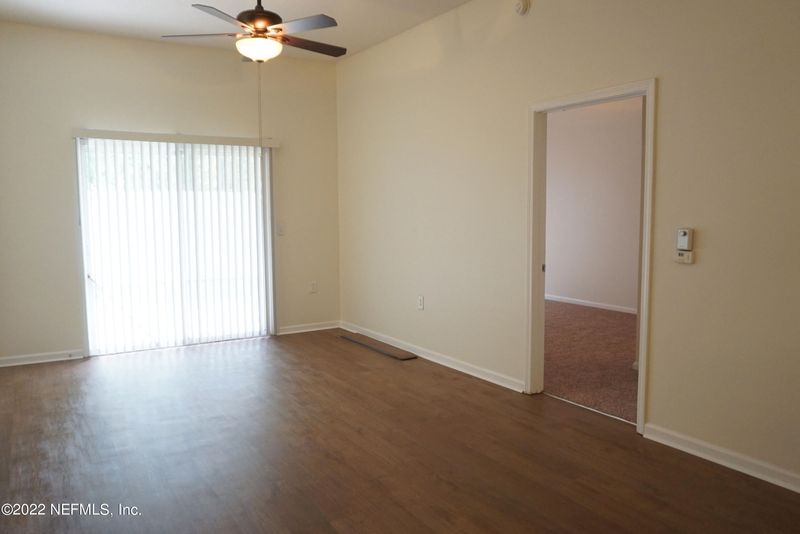 5201 Playpen Dr #4, Jacksonville, FL 32210