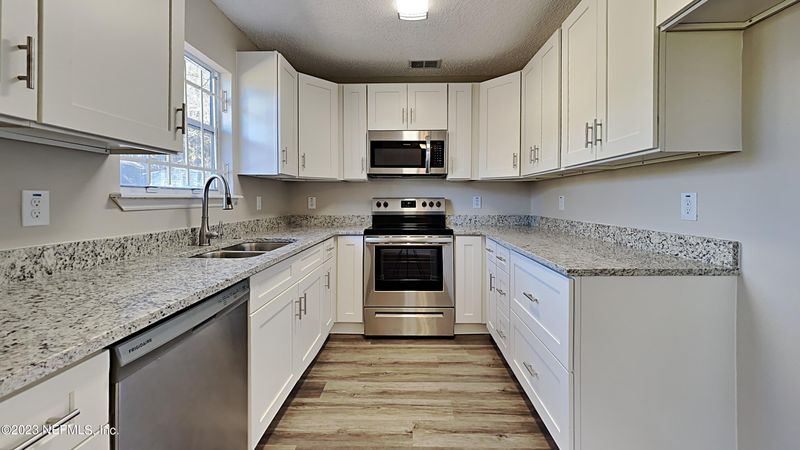 5205 Paris Ave, Jacksonville, FL 32209