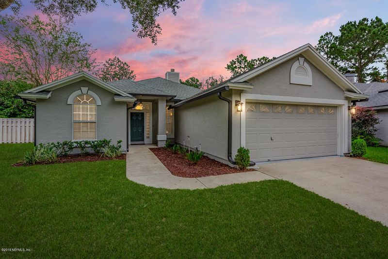 521 Loveland Pl, St Johns, FL 32259