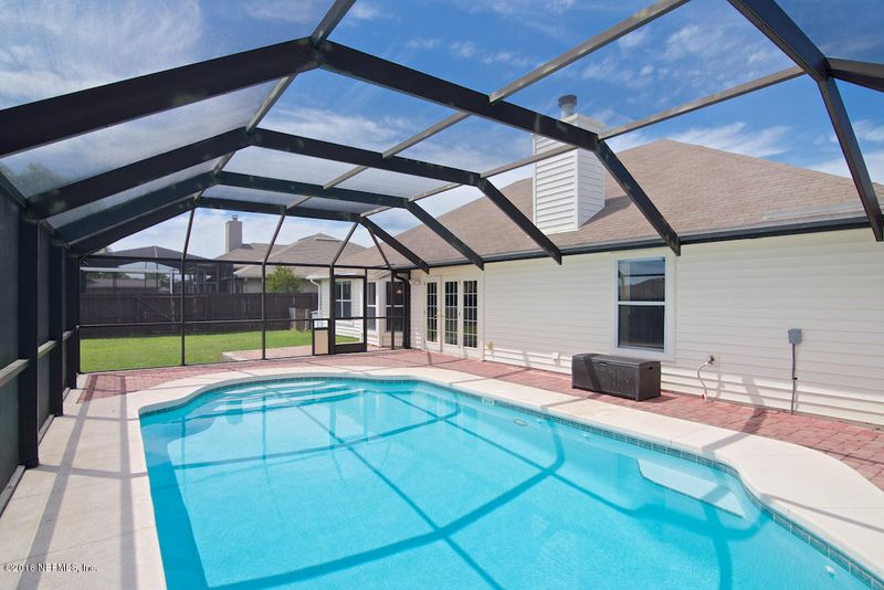521 Thornberry Rd, Orange Park, FL 32073